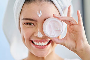 What is the difference between a hydrator and a moisturiser?